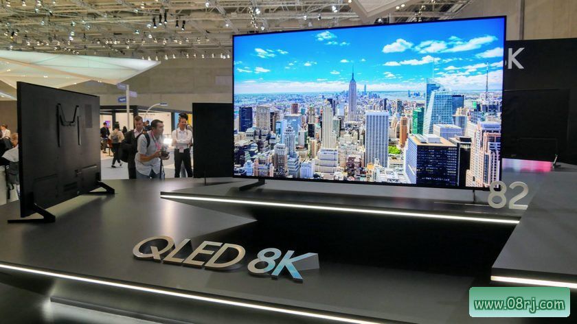 三星 Neo QLED 显示器